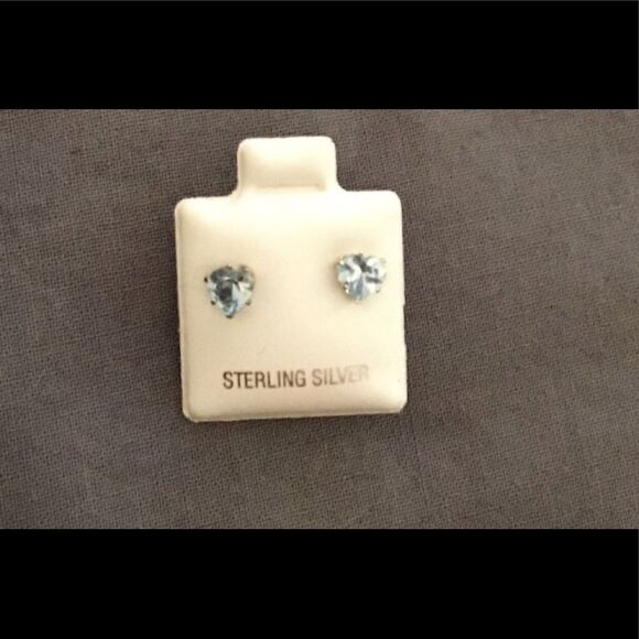 1 Ct. Heart Cut Lab Blue Topaz Stud Earrings 925SS - Picture 1 of 1